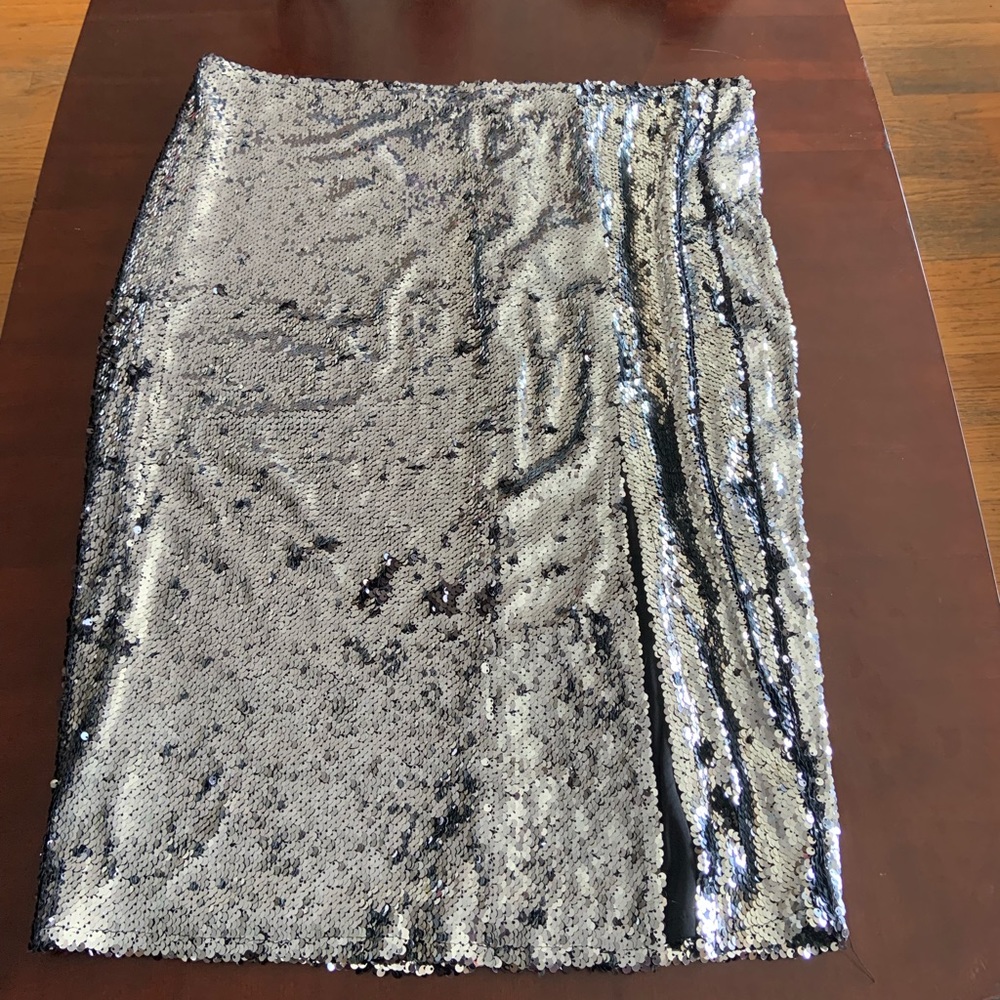 Sexy sequined skirt
